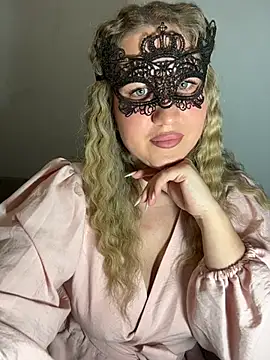 Snapshot of MarieHeartt chatting on 31, 5, 2026 MarieHeartt online show from 31, 5, 2026