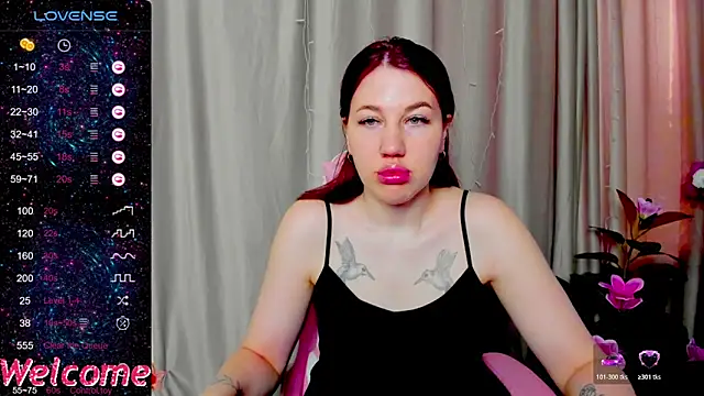 Snapshot of Arya_Curves chatting on 4, 6, 2026 Arya Curves online show from 4, 6, 2026