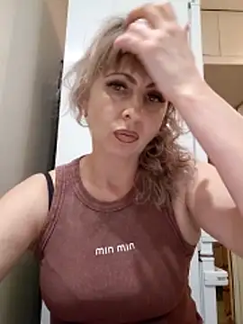 Snapshot of Kitty-MEOWW chatting on 22, 5, 2026 Kitty-MEOWW online show from 22, 5, 2026