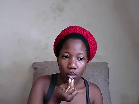 Snapshot of luvone_smith chatting on 2, 6, 2026 luvone smith online show from 2, 6, 2026
