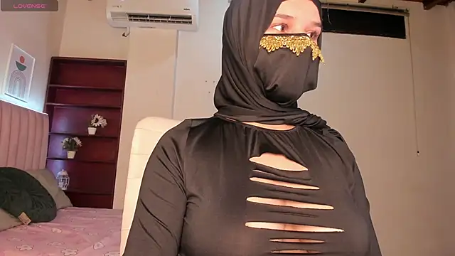  SweetAmira  online show from 26, 5, 2026