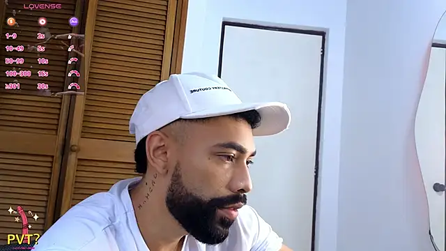 Snapshot of Blade_millerr chatting on 24, 5, 2026 Blade millerr online show from 24, 5, 2026