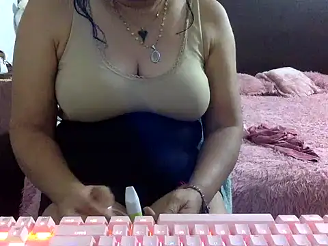 Snapshot of mommy-flabia chatting on 11, 6, 2026 mommy-flabia online show from 11, 6, 2026