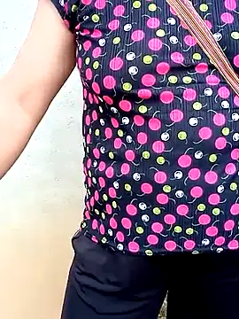 Bong sexy online show from 26, 6, 2026