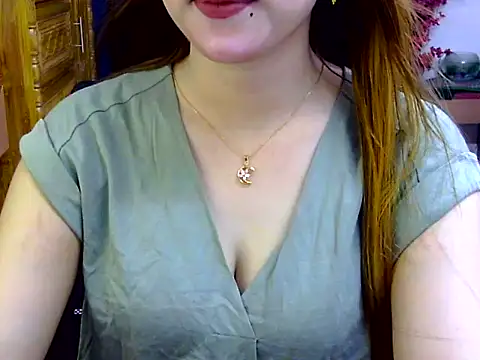 Snapshot of Adiba_Obu_20 chatting on 5, 6, 2026 Adiba Obu 20 online show from 5, 6, 2026