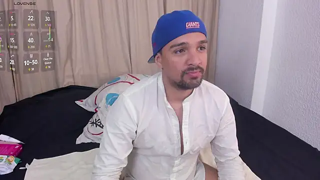Snapshot of max_ed chatting on 5, 6, 2026 max ed online show from 5, 6, 2026