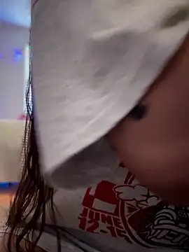 Snapshot of lil_martian chatting on 4, 12, 2025 lil martian online show from 4, 12, 2025