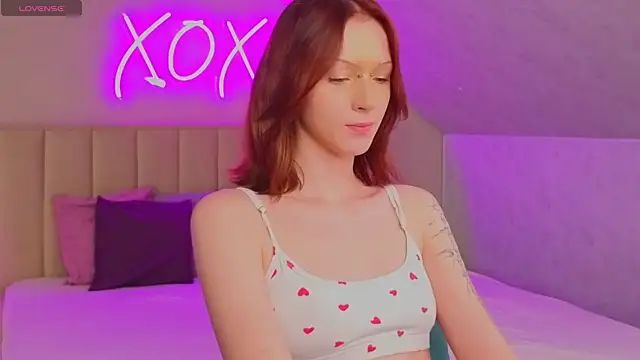 Snapshot of Nelly-May chatting on 18, 7, 2026 Nelly-May online show from 18, 7, 2026