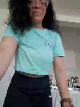 Snapshot of LUCI_LOVE chatting on 3, 12, 2024 LUCI LOVE online show from 3, 12, 2024