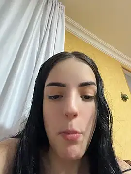 Snapshot of RoseRowley chatting on 31, 7, 2026 RoseRowley online show from 31, 7, 2026