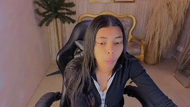 valentina gomez s online show from 10, 7, 2026