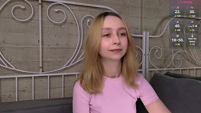 Snapshot of RachelVacsler chatting on 9, 6, 2026 RachelVacsler online show from 9, 6, 2026