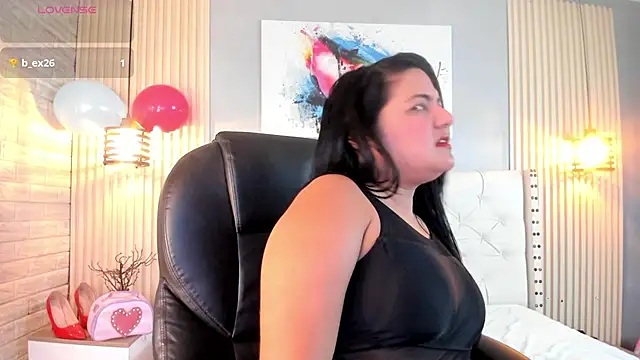 Snapshot of khloe_smith07 chatting on 25, 5, 2026 khloe smith07 online show from 25, 5, 2026