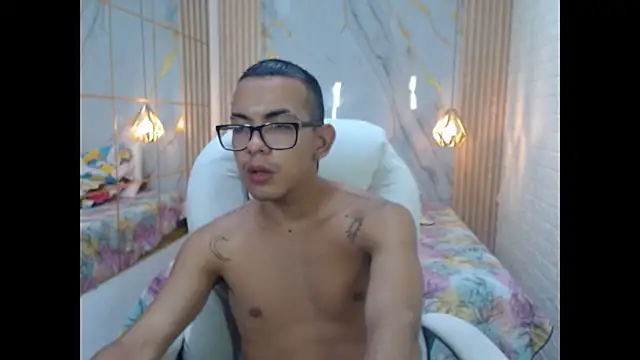 maximiliano hotdevil online show from 26, 5, 2026