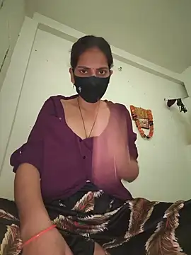 Snapshot of Neha-ji chatting on 5, 6, 2026 Neha-ji online show from 5, 6, 2026