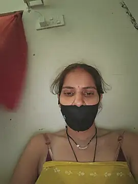 Snapshot of Neha-ji chatting on 4, 7, 2026 Neha-ji online show from 4, 7, 2026