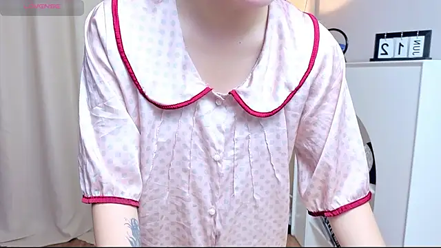 Snapshot of miuu6868 chatting on 13, 6, 2026 miuu6868 online show from 13, 6, 2026