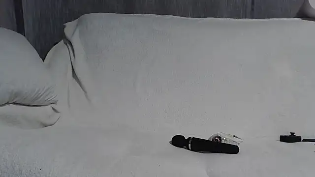 AnnaCrazyHot online show from 5, 12, 2025