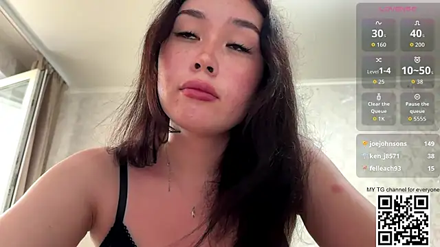 Snapshot of LilowNax chatting on 9, 7, 2026 LilowNax online show from 9, 7, 2026