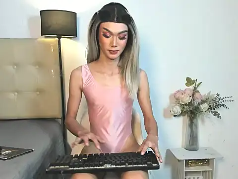 Snapshot of YourladyBianca_ chatting on 10, 7, 2026 YourladyBianca online show from 10, 7, 2026