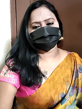 Snapshot of Meera_mia chatting on 7, 7, 2026 Meera mia online show from 7, 7, 2026
