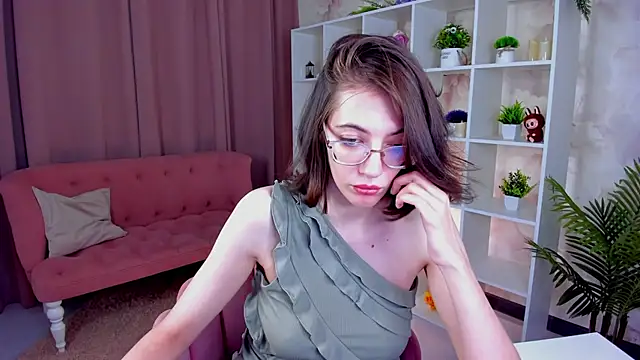 eva sicret online show from 12, 6, 2026