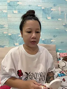 Snapshot of LINDA_HD chatting on 30, 6, 2026 LINDA HD online show from 30, 6, 2026
