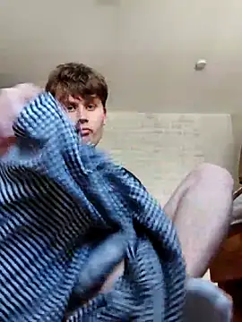 Snapshot of theocumboy chatting on 25, 5, 2026 theocumboy online show from 25, 5, 2026