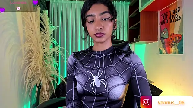 HottieVeroo  online show from 17, 6, 2026