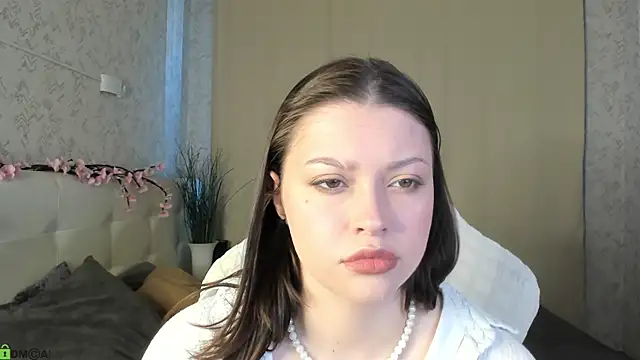 Snapshot of Maya-Mimi chatting on 7, 6, 2026 Maya-Mimi online show from 7, 6, 2026