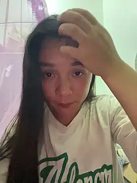 Snapshot of Luna-mi chatting on 28, 5, 2026 Luna-mi online show from 28, 5, 2026