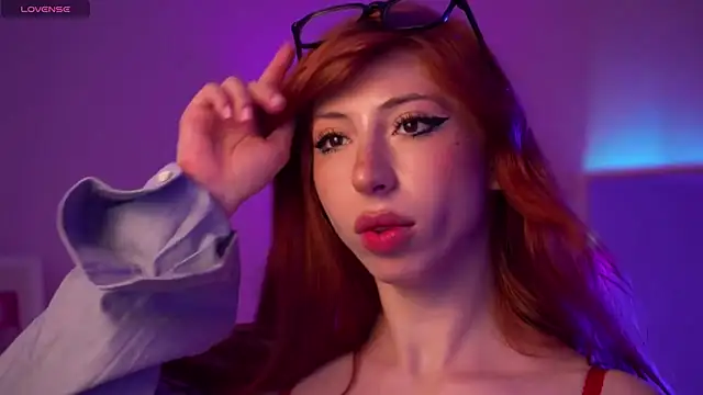 Mia Daddysgirl  online show from 15, 6, 2026