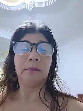 Snapshot of fire_mommy chatting on 19, 6, 2026 fire mommy online show from 19, 6, 2026