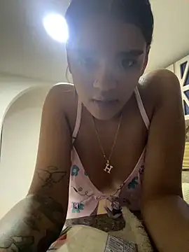 mia  gomex online show from 19, 6, 2026