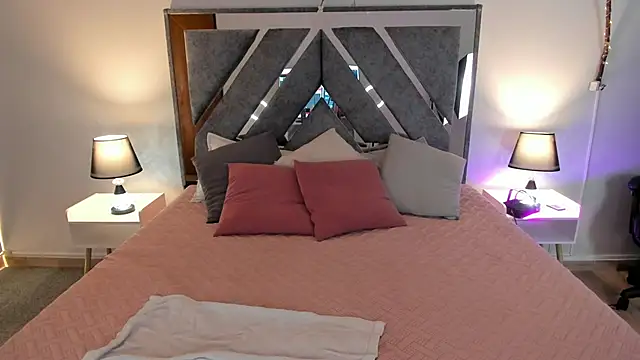 Snapshot of Ambarbrownn___ chatting on 2, 6, 2026 Ambarbrownn online show from 2, 6, 2026