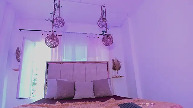 Sarahis Valentina online show from 18, 7, 2026