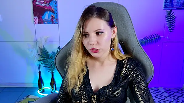 Snapshot of LilitEverly chatting on 14, 6, 2026 LilitEverly online show from 14, 6, 2026