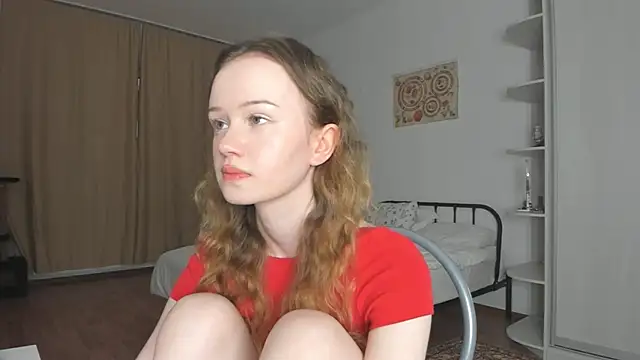Snapshot of babymolly2 chatting on 17, 6, 2026 babymolly2 online show from 17, 6, 2026