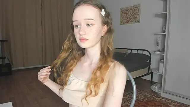 Snapshot of babymolly2 chatting on 25, 6, 2026 babymolly2 online show from 25, 6, 2026