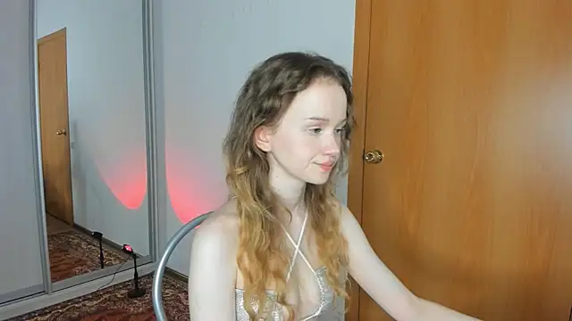 Snapshot of babymolly2 chatting on 18, 7, 2026 babymolly2 online show from 18, 7, 2026