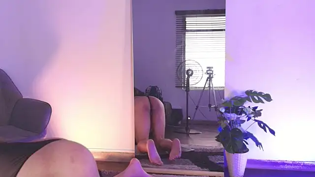 Snapshot of AshleyMonroee__ chatting on 21, 6, 2026 AshleyMonroee online show from 21, 6, 2026