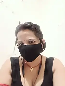 Snapshot of Karishma_bhabi3 chatting on 24, 6, 2026 Karishma bhabi3 online show from 24, 6, 2026