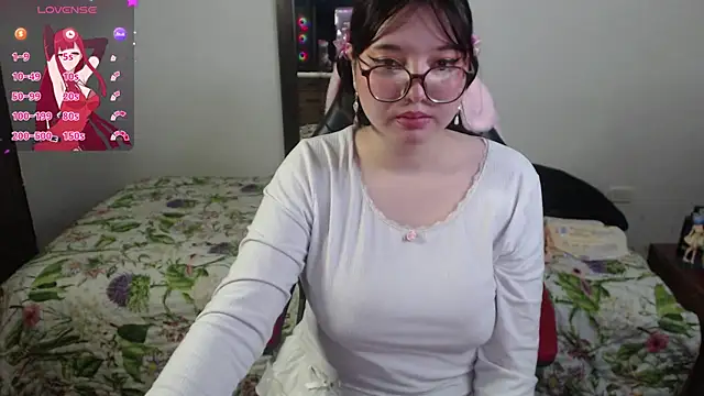 Hinata kawaii online show from 8, 6, 2026