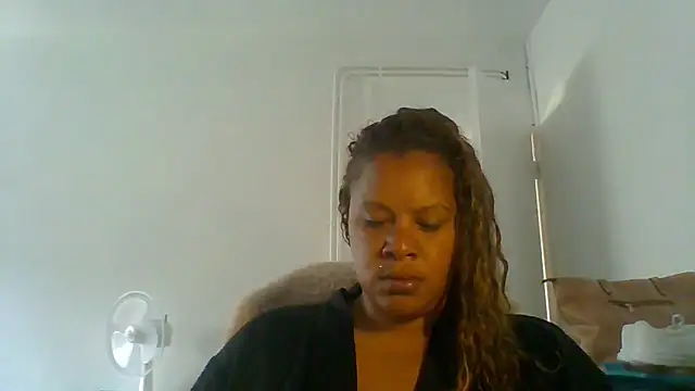 Snapshot of DOMINATRICESANDRA chatting on 5, 6, 2026 DOMINATRICESANDRA online show from 5, 6, 2026