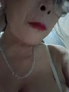 Snapshot of Kiki_sexyy chatting on 5, 6, 2026 Kiki sexyy online show from 5, 6, 2026