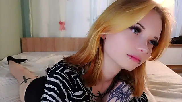 TwilaDipaola online show from 7, 6, 2026