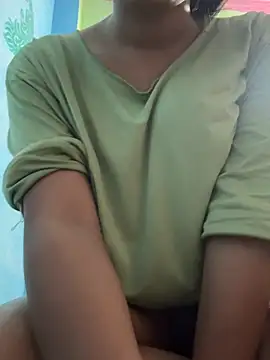 Snapshot of callme-sugarpieee chatting on 28, 5, 2026 callme-sugarpieee online show from 28, 5, 2026