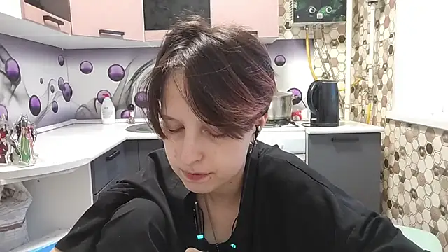 Snapshot of Saranade chatting on 17, 6, 2026 Saranade online show from 17, 6, 2026