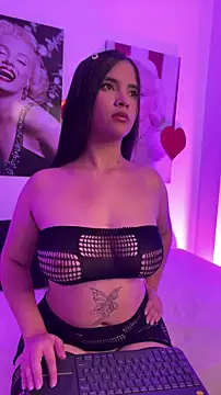 Lara petit online show from 14, 6, 2026