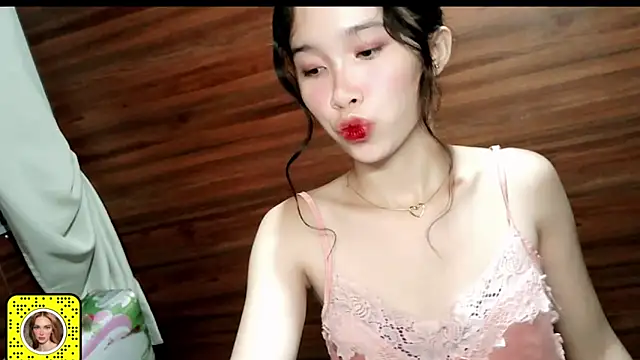 Snapshot of heartx_ chatting on 4, 6, 2026 heartx online show from 4, 6, 2026
